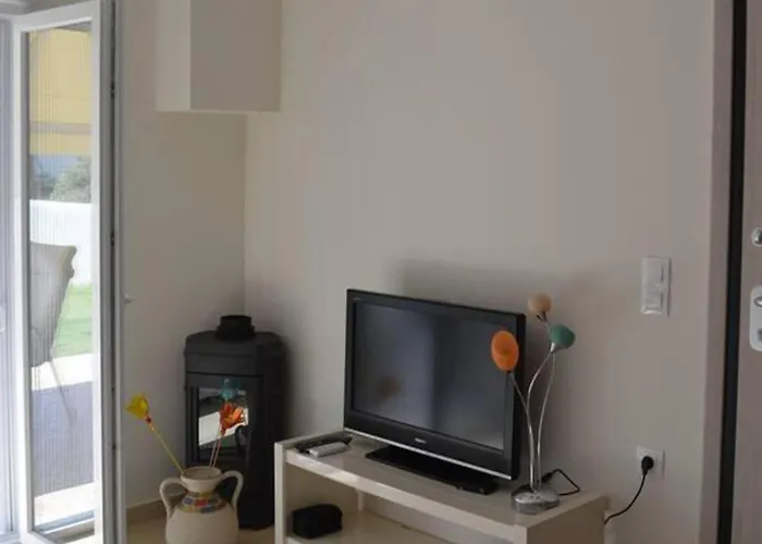Apartament 2 Bed-sleeps4-garden-parking-pets-aircon *