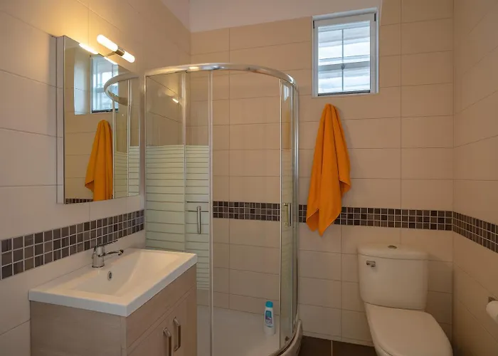 2 Bed-sleeps4-garden-parking-pets-aircon Apartament Nikiti (Sithonia)
